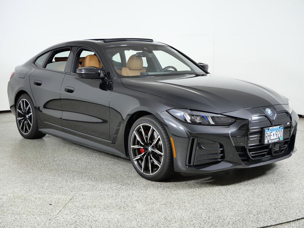 Thumbnail: 2025 BMW i4 - 9