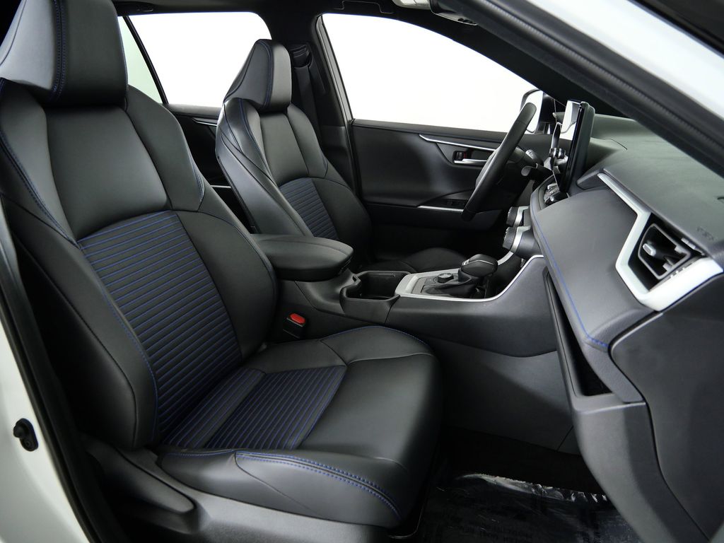 Thumbnail: 2024 Toyota RAV4 - 22