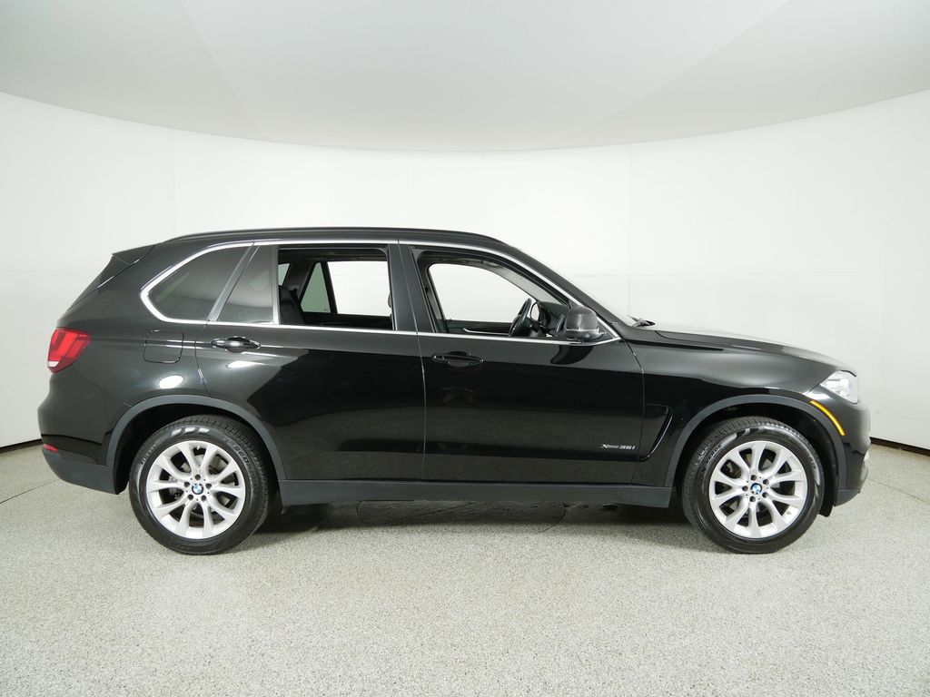 Thumbnail: 2016 BMW X5 - 8