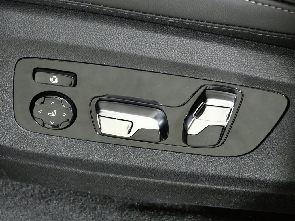 Thumbnail: 2026 BMW X5 - 39