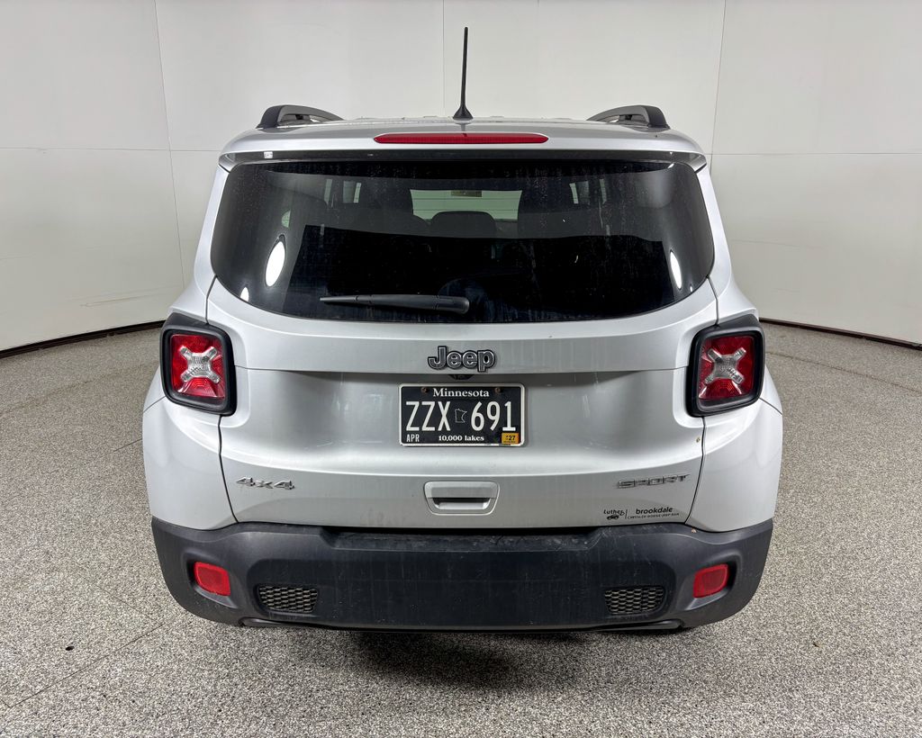 Thumbnail: 2018 Jeep Renegade - 6