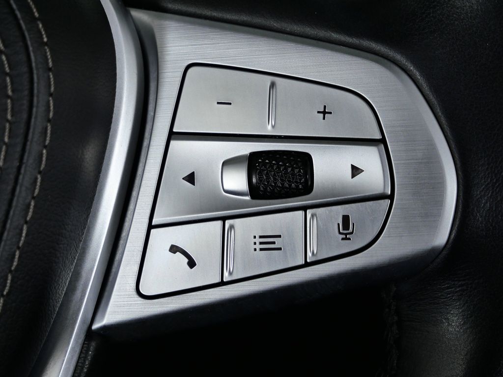 Thumbnail: 2020 BMW X7 - 42