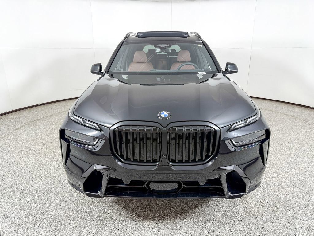 Thumbnail: 2026 BMW X7 - 8