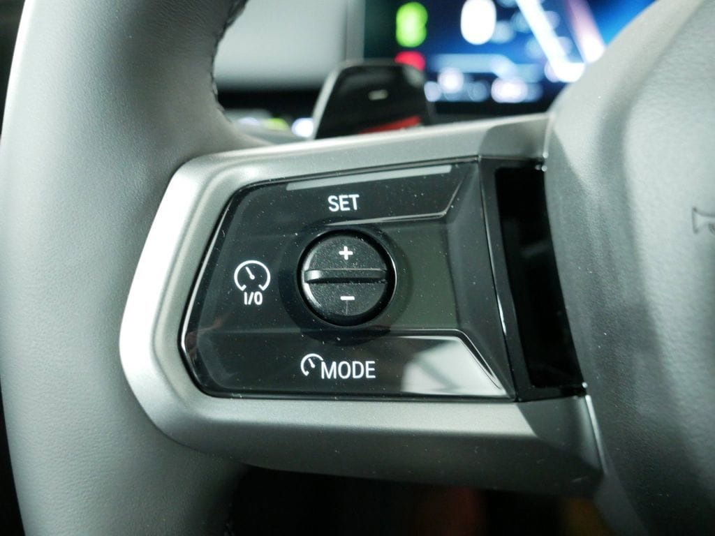 Thumbnail: 2025 BMW 5 Series - 38