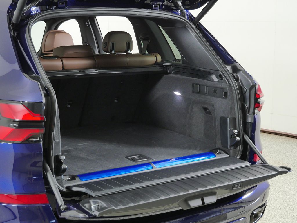 Thumbnail: 2026 BMW X5 - 29