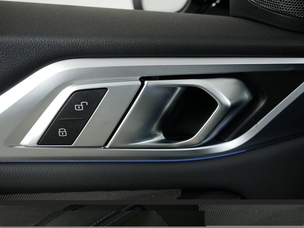 Thumbnail: 2025 BMW i4 - 36