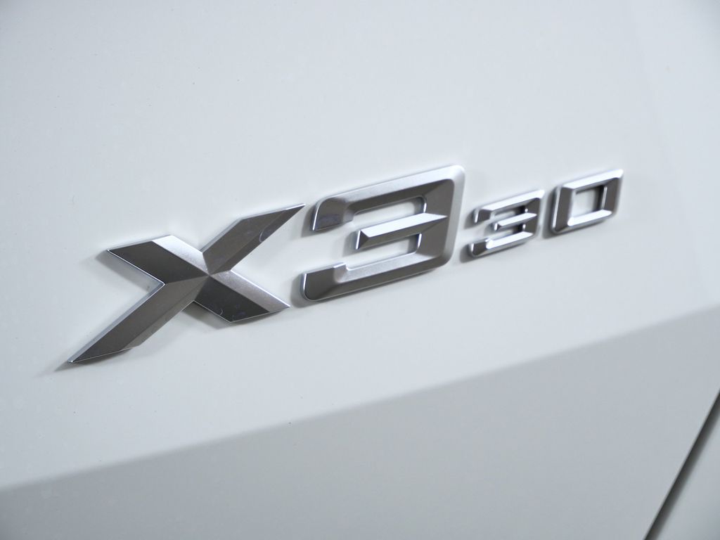 Thumbnail: 2026 BMW X3 - 12