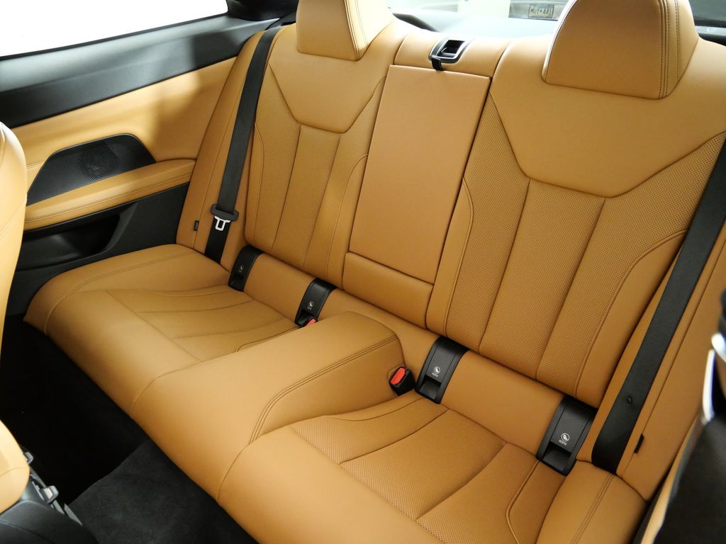 Thumbnail: 2025 BMW 4 Series - 34