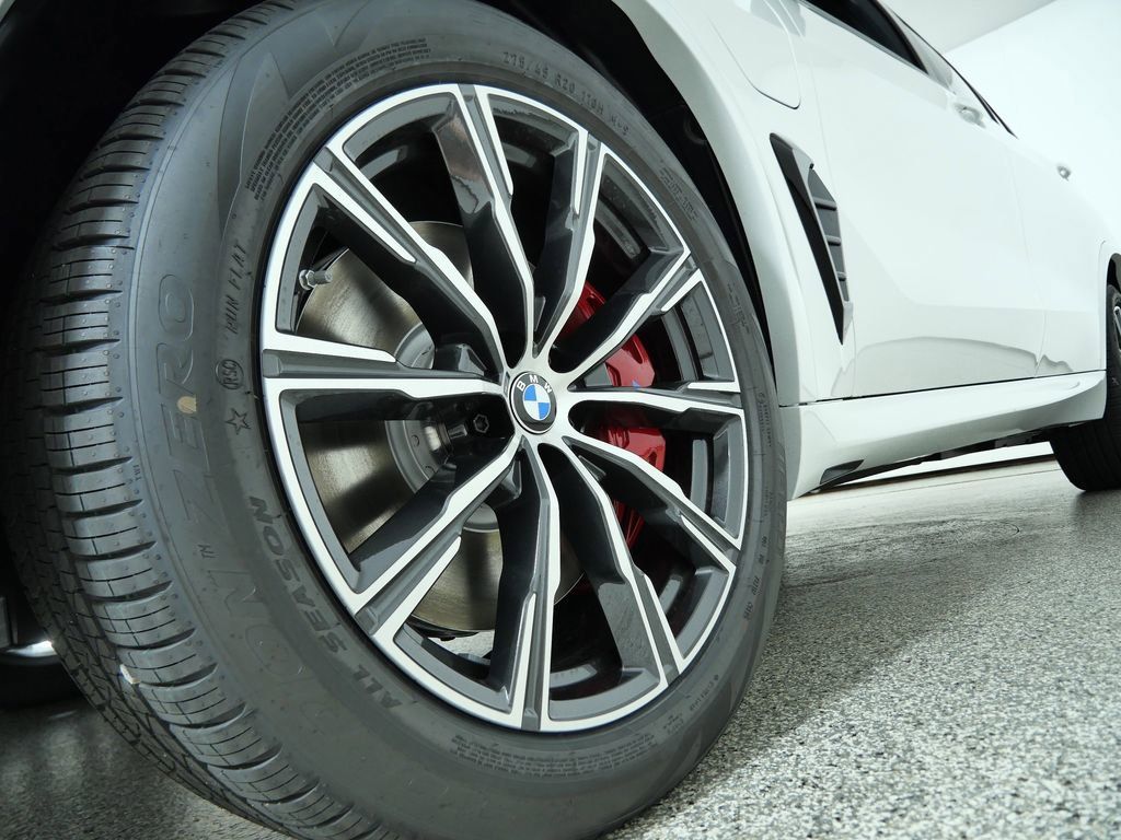 Thumbnail: 2026 BMW X5 - 6