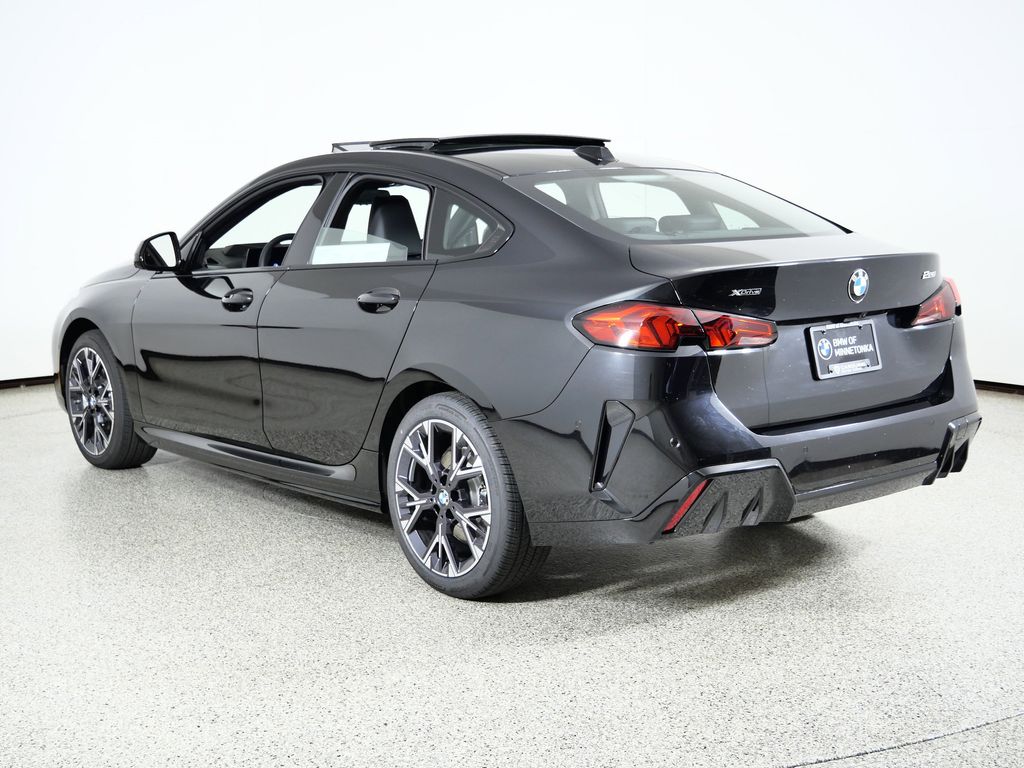 Thumbnail: 2026 BMW 2 Series - 14