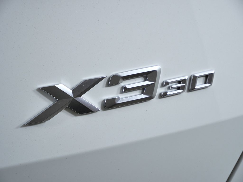 Thumbnail: 2026 BMW X3 - 12