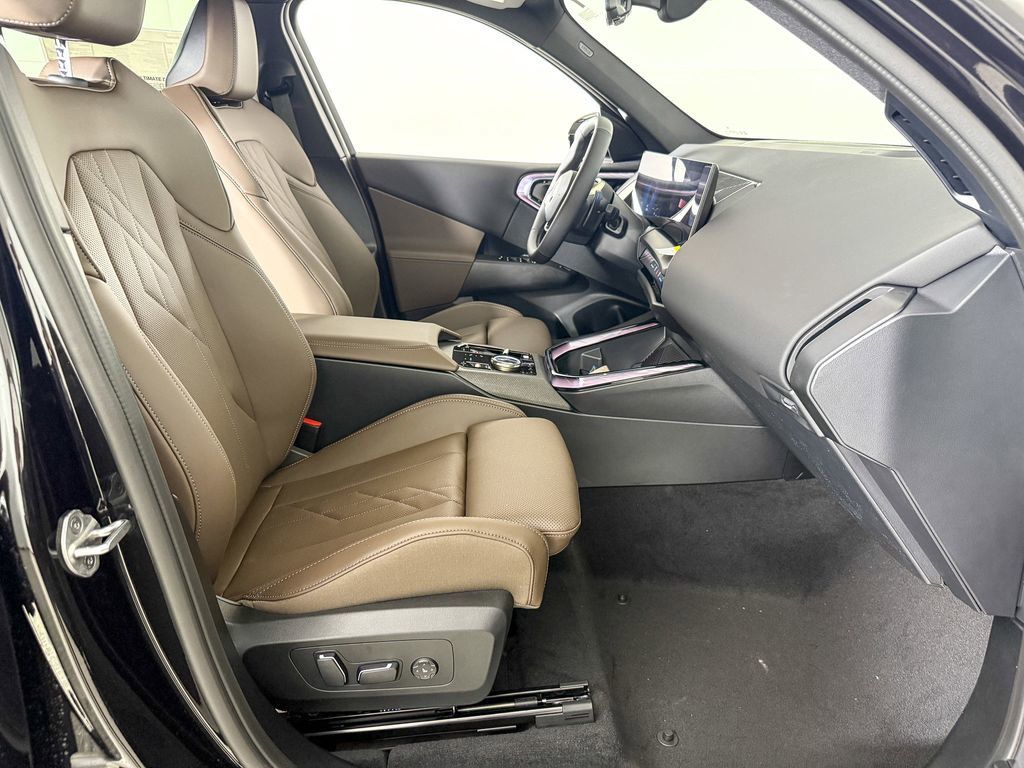 Thumbnail: 2025 BMW X3 - 22