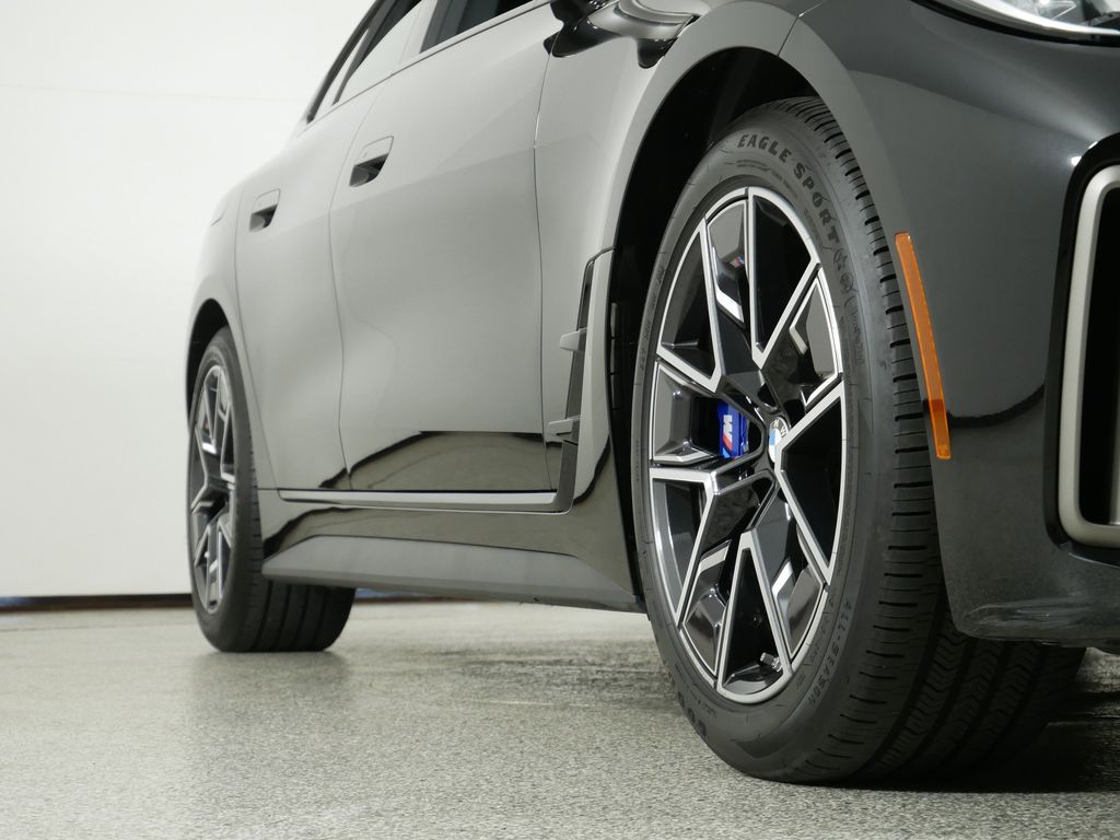 Thumbnail: 2024 BMW 4 Series - 6