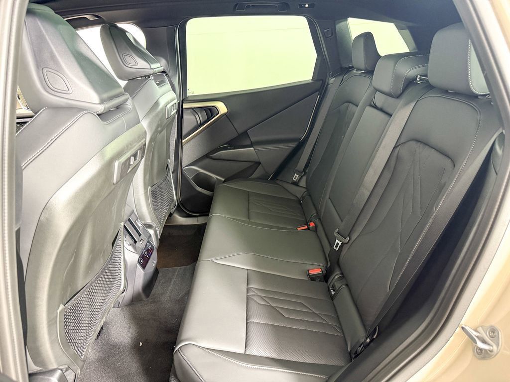 Thumbnail: 2025 BMW X3 - 30