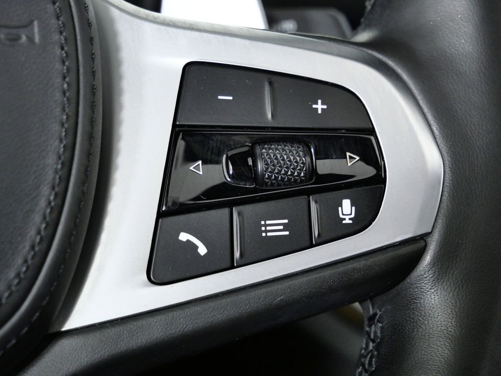 Thumbnail: 2019 BMW 3 Series - 42