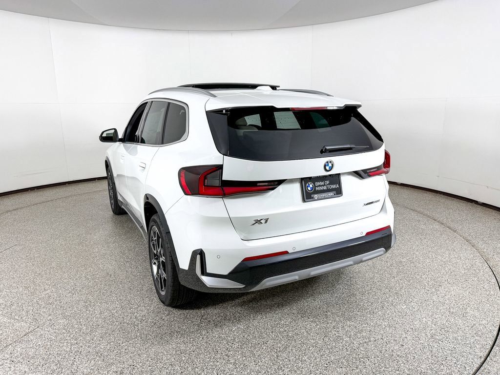 Thumbnail: 2025 BMW X1 - 13