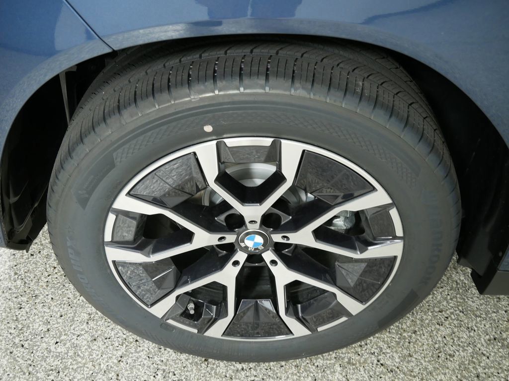 Thumbnail: 2025 BMW X3 - 20