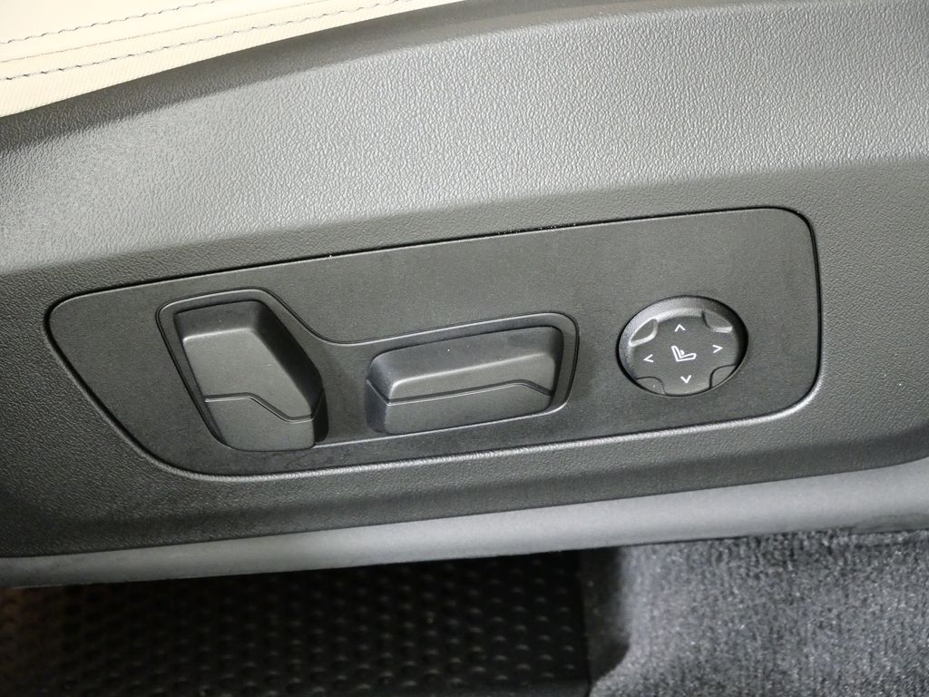 Thumbnail: 2025 BMW X1 - 27