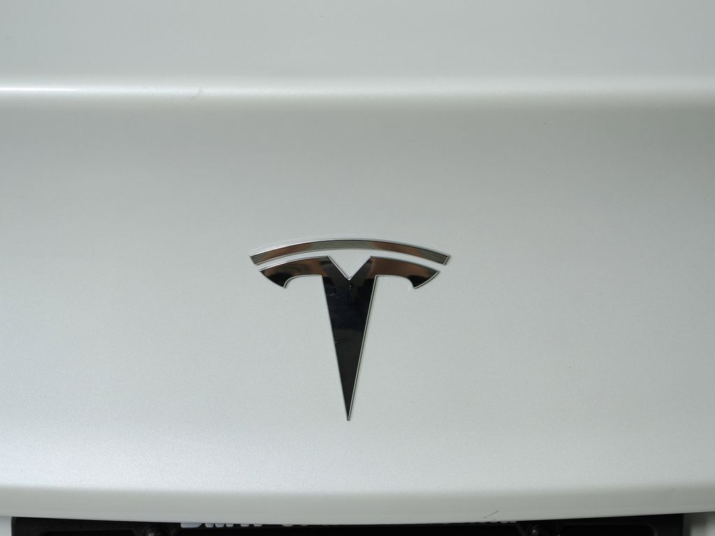 Thumbnail: 2020 Tesla Model 3 - 11