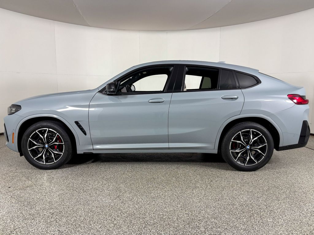 Thumbnail: 2024 BMW X4 - 6