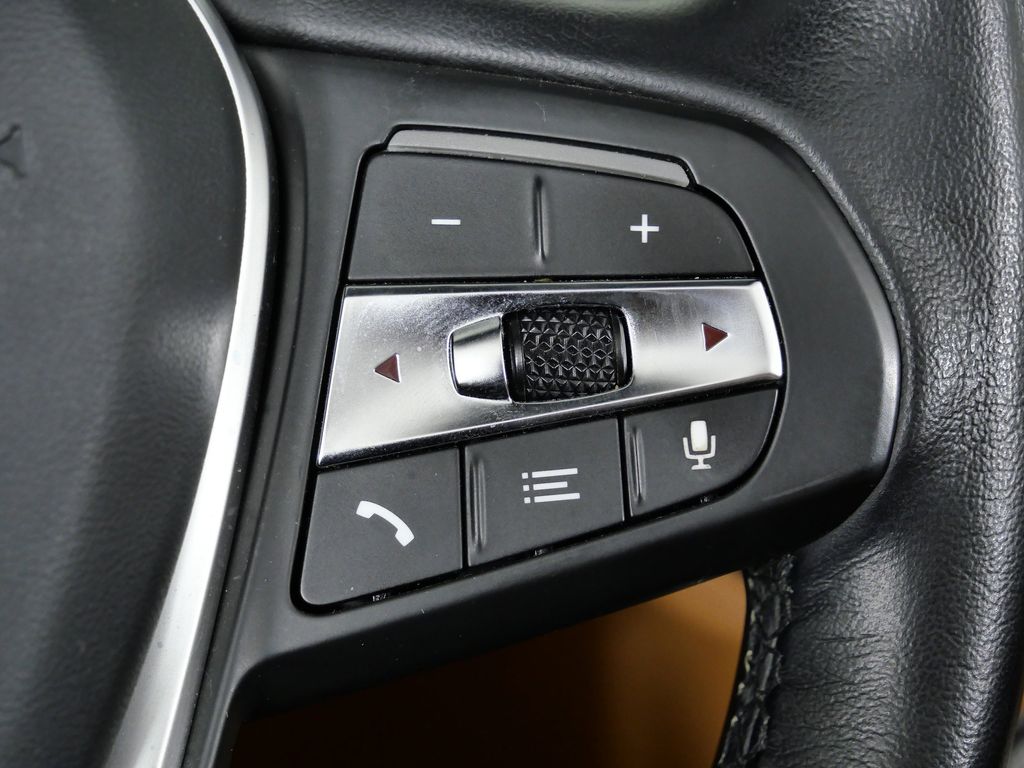 Thumbnail: 2021 BMW 4 Series - 38