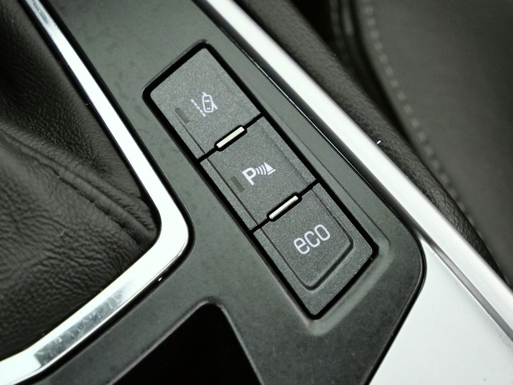 Thumbnail: 2013 Cadillac SRX - 49