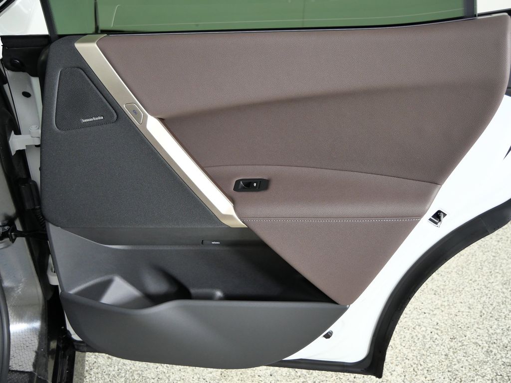 Thumbnail: 2026 BMW iX - 24