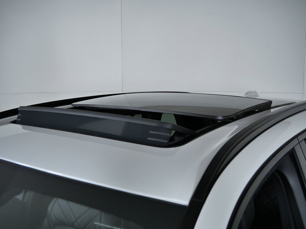 Thumbnail: 2026 BMW X5 - 18