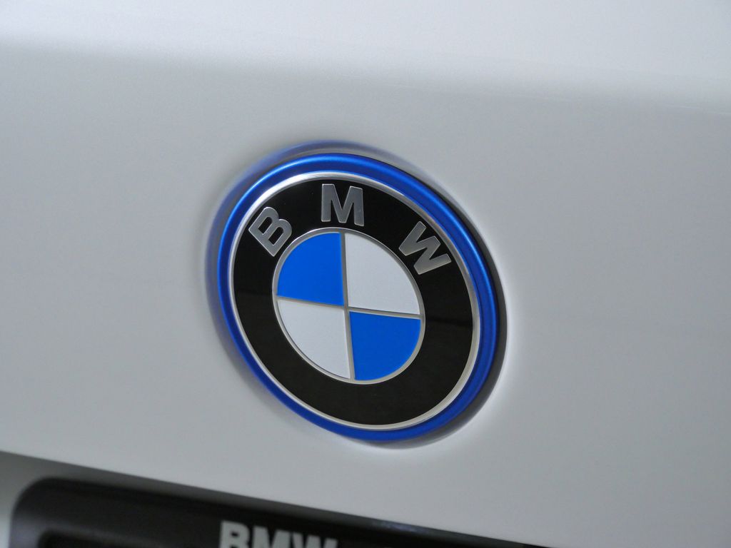 Thumbnail: 2026 BMW X5 - 11