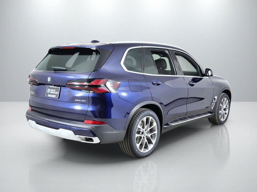 Thumbnail: 2026 BMW X5 - 10