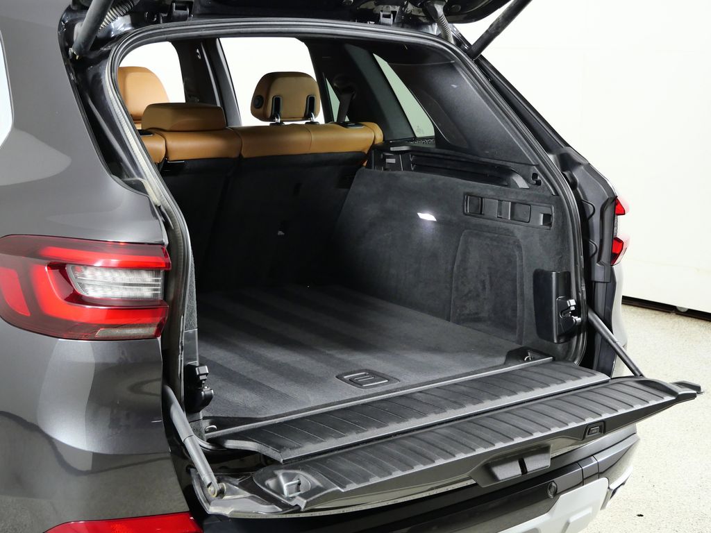 Thumbnail: 2021 BMW X5 - 29