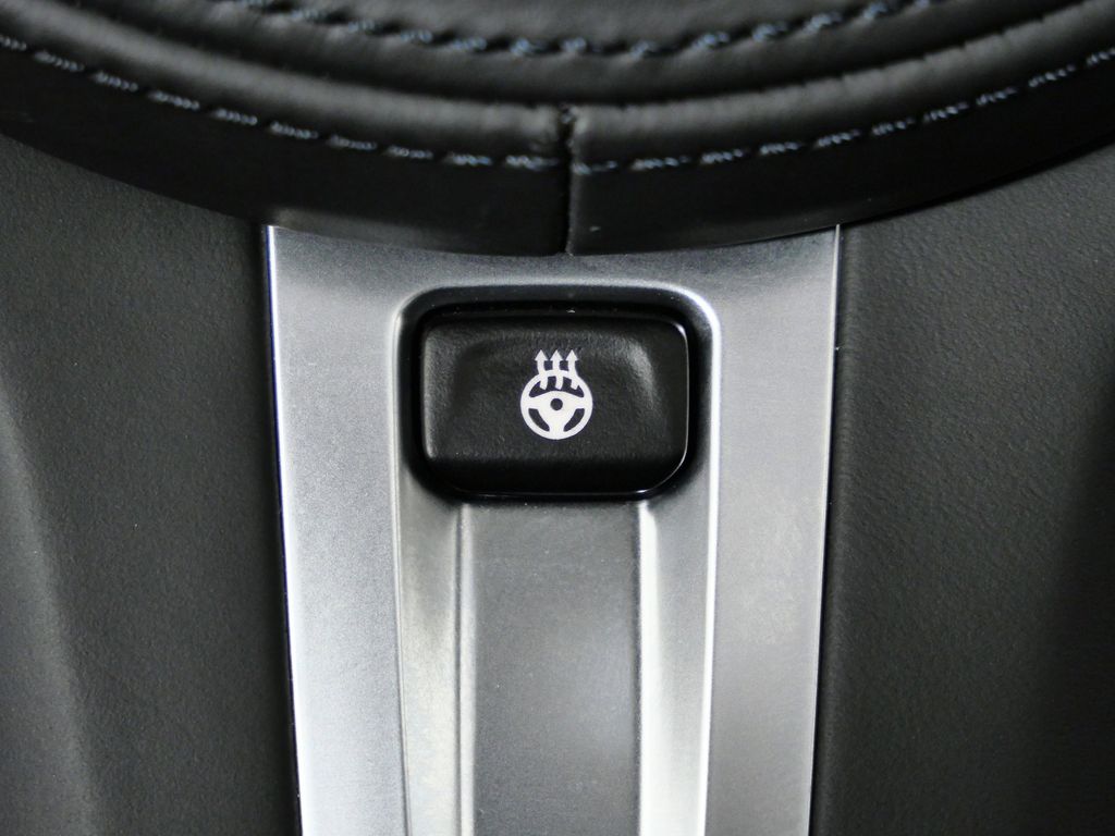 Thumbnail: 2023 BMW 3 Series - 45