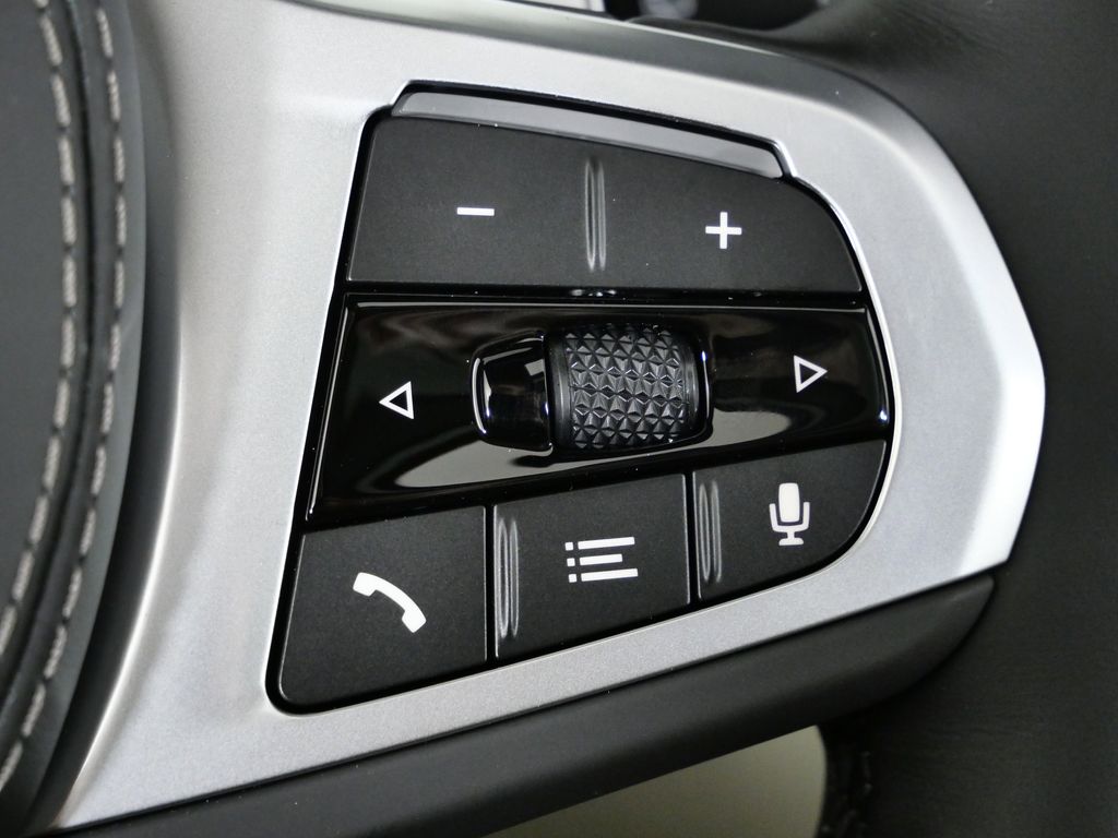 Thumbnail: 2026 BMW X5 - 42