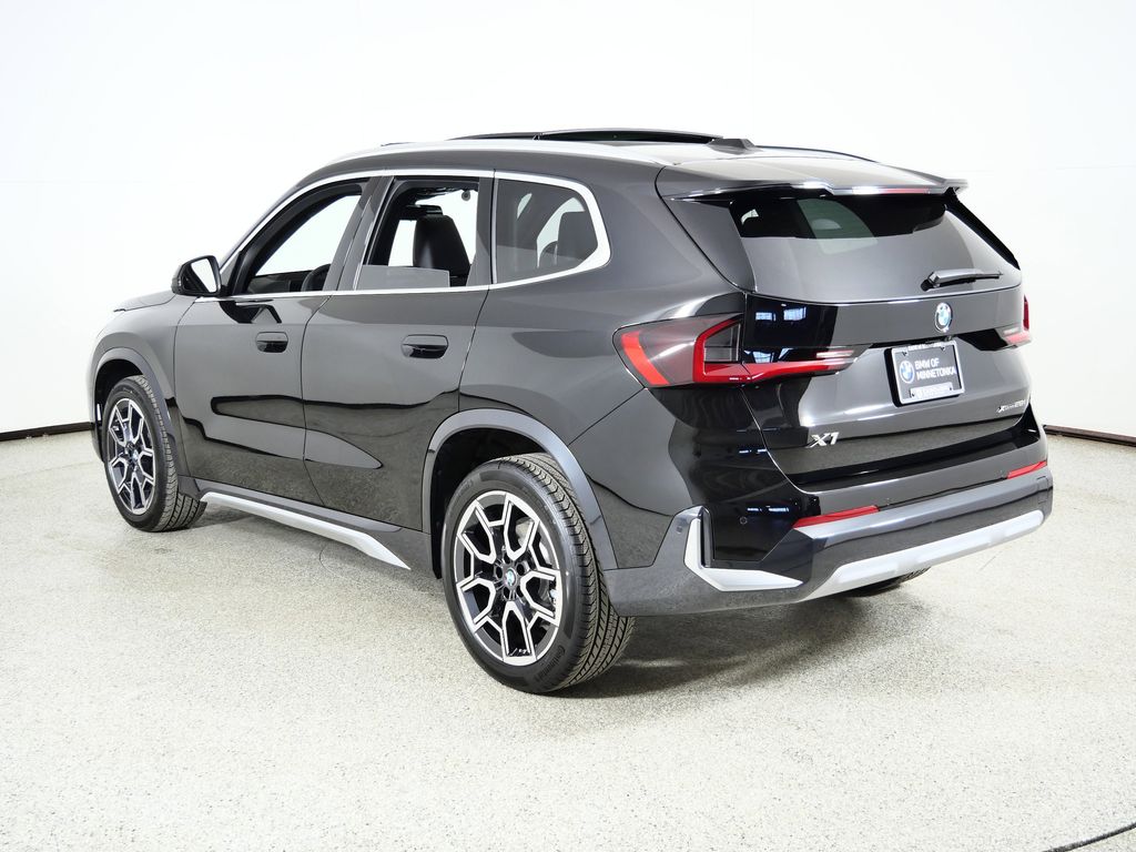 Thumbnail: 2026 BMW X1 - 14