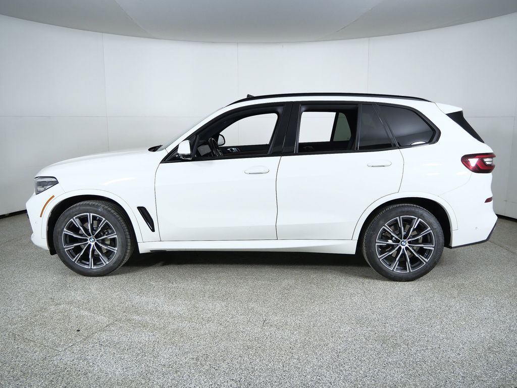 Thumbnail: 2022 BMW X5 - 16