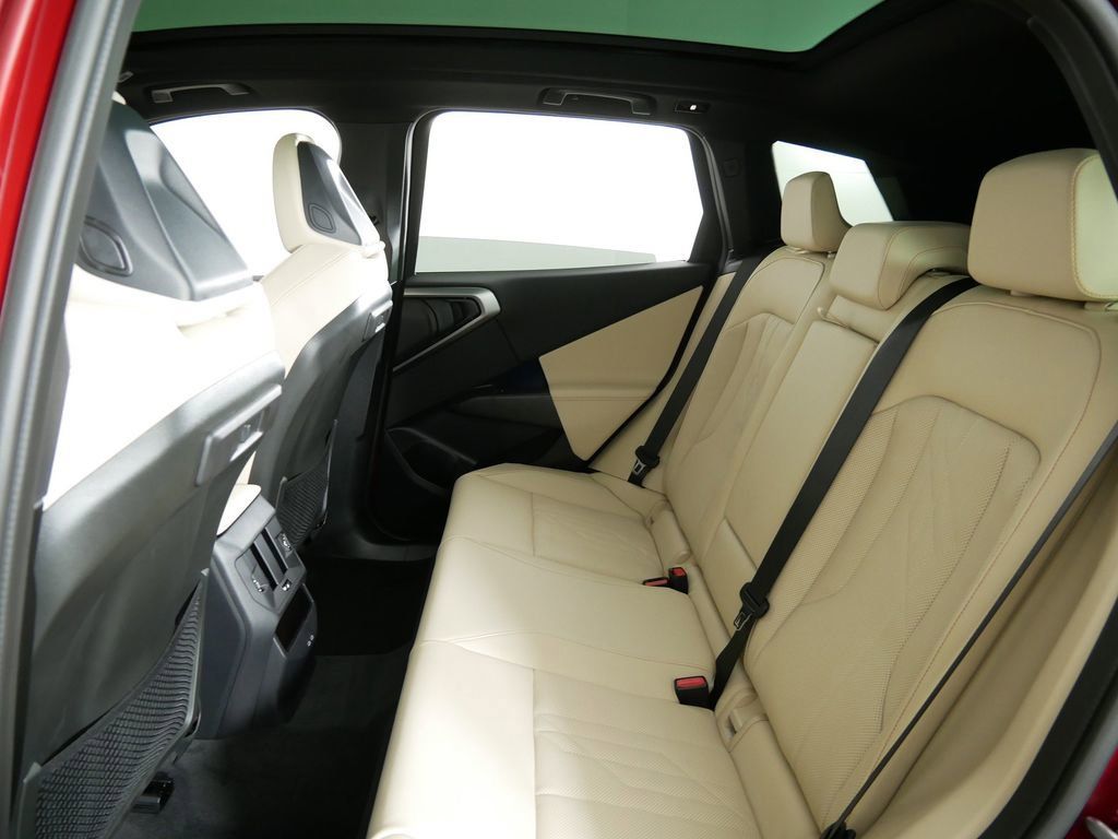 Thumbnail: 2025 BMW X3 - 30