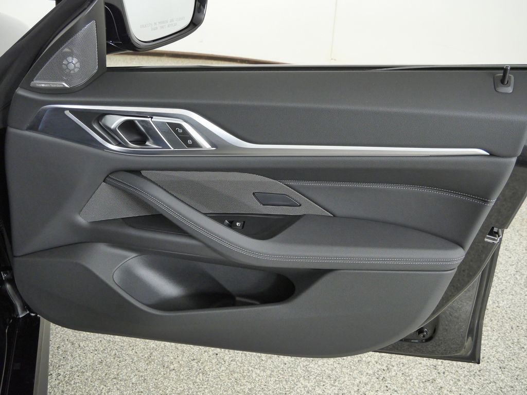 Thumbnail: 2026 BMW 4 Series - 18