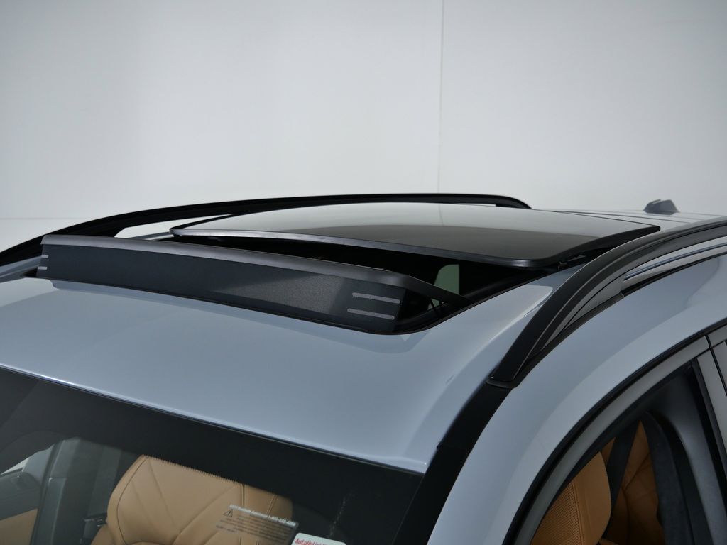 Thumbnail: 2026 BMW X7 - 18