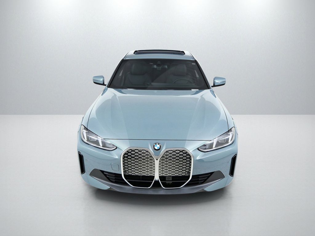 Thumbnail: 2026 BMW i4 - 16