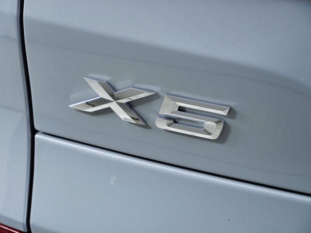 Thumbnail: 2024 BMW X5 - 16