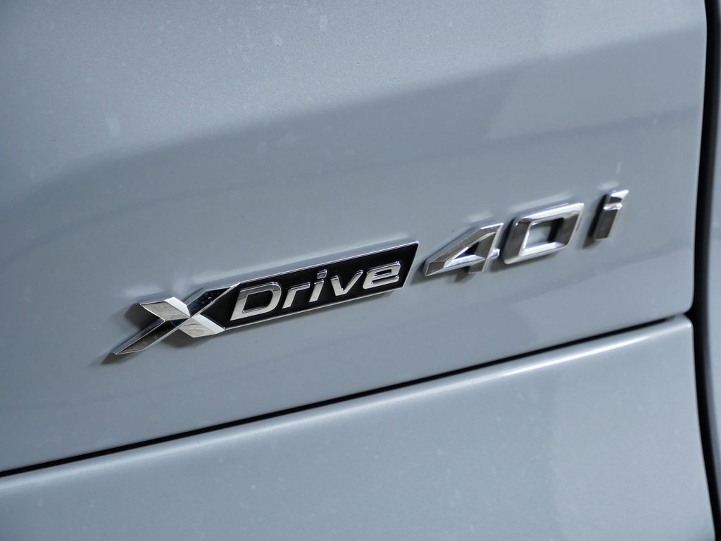 Thumbnail: 2026 BMW X5 - 12