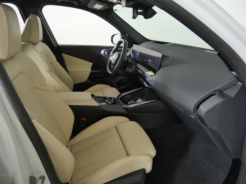 Thumbnail: 2026 BMW X3 - 21