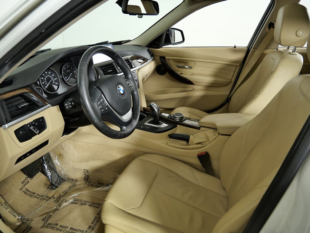 Thumbnail: 2015 BMW 3 Series - 34