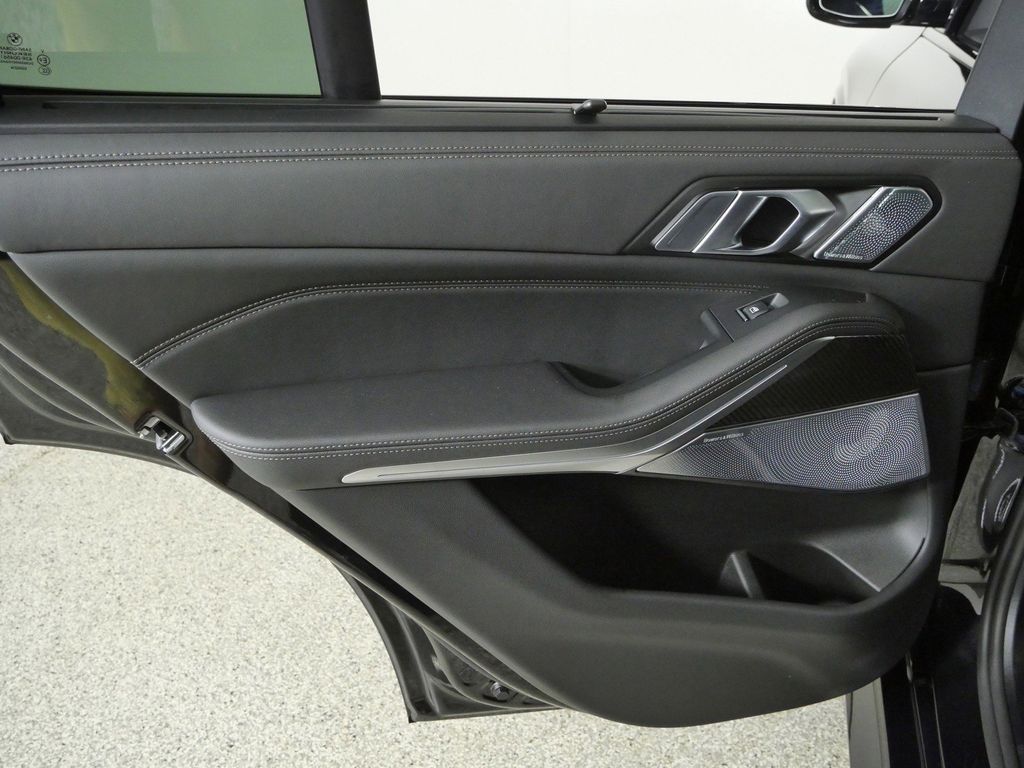 Thumbnail: 2026 BMW X5 - 31