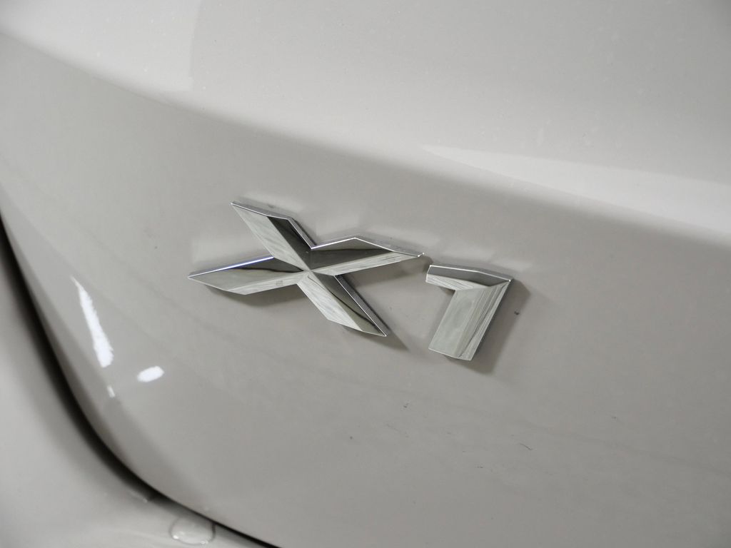 Thumbnail: 2026 BMW X1 - 12