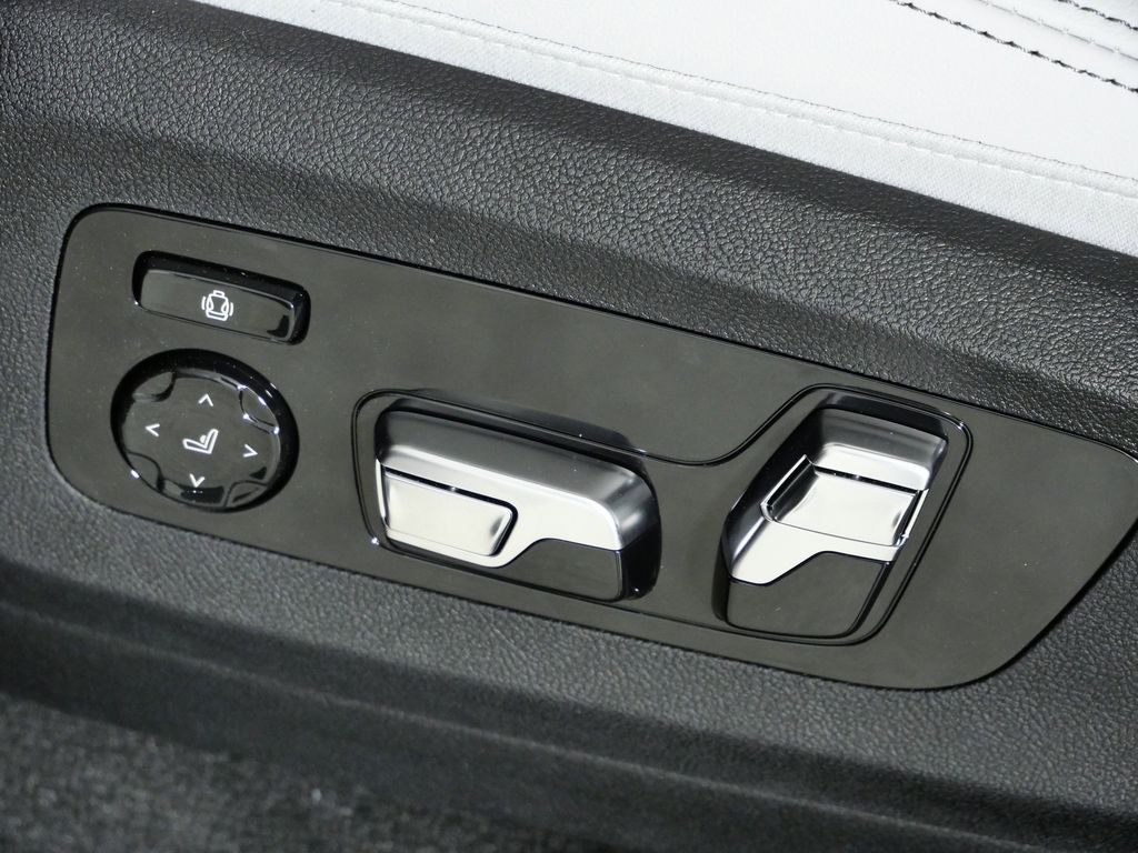 Thumbnail: 2026 BMW X5 - 39