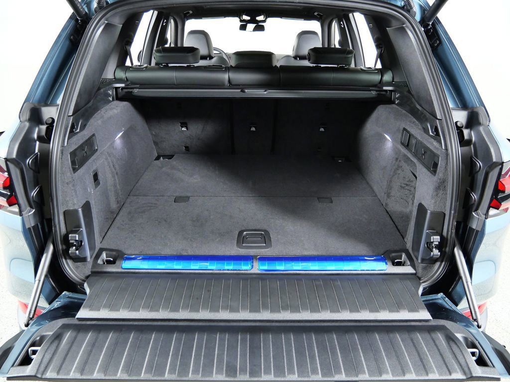 Thumbnail: 2026 BMW X5 - 29