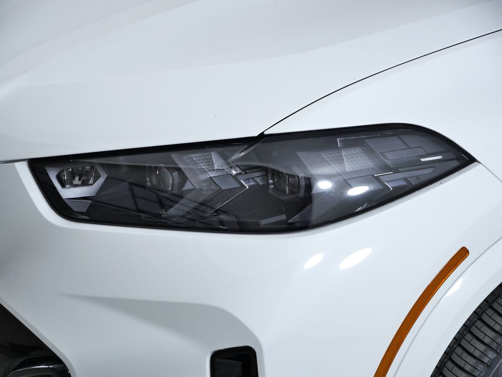 Thumbnail: 2026 BMW X5 - 3