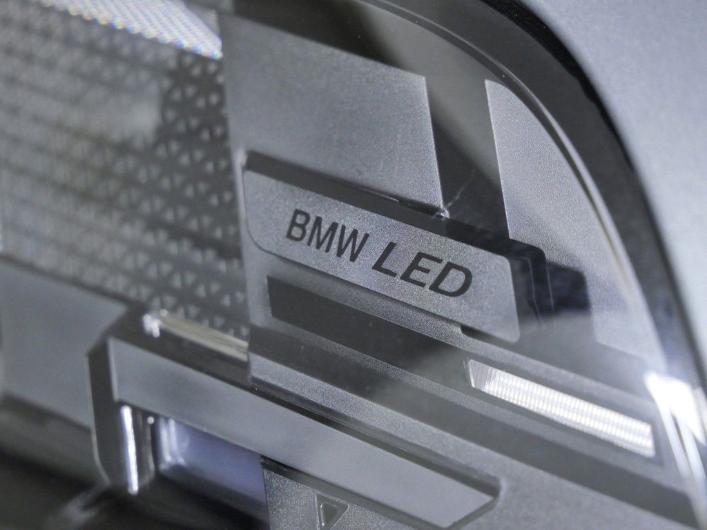 Thumbnail: 2026 BMW X5 - 4
