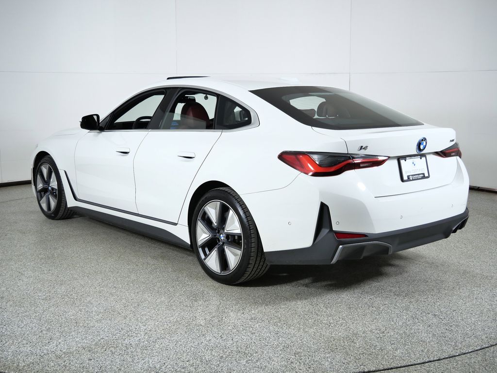 Thumbnail: 2025 BMW i4 - 17